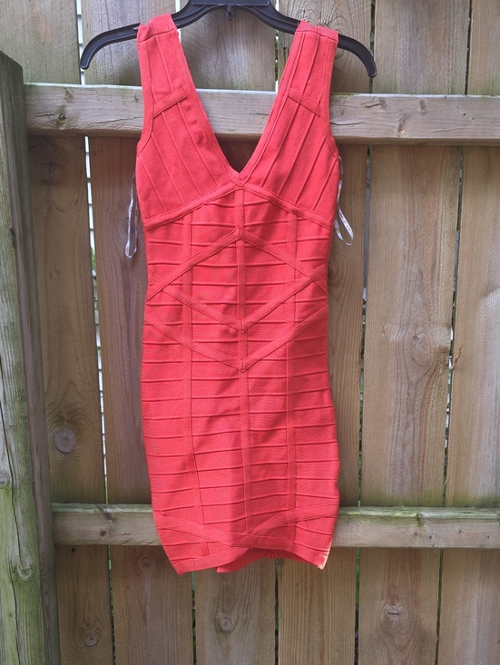 Stretta Dresses & Skirts - Stretta Coral-Red V-Neck Bandage Mini Dress